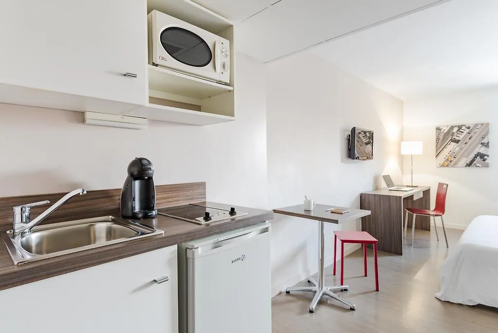 Appart'Hotel Hevea Valence  France